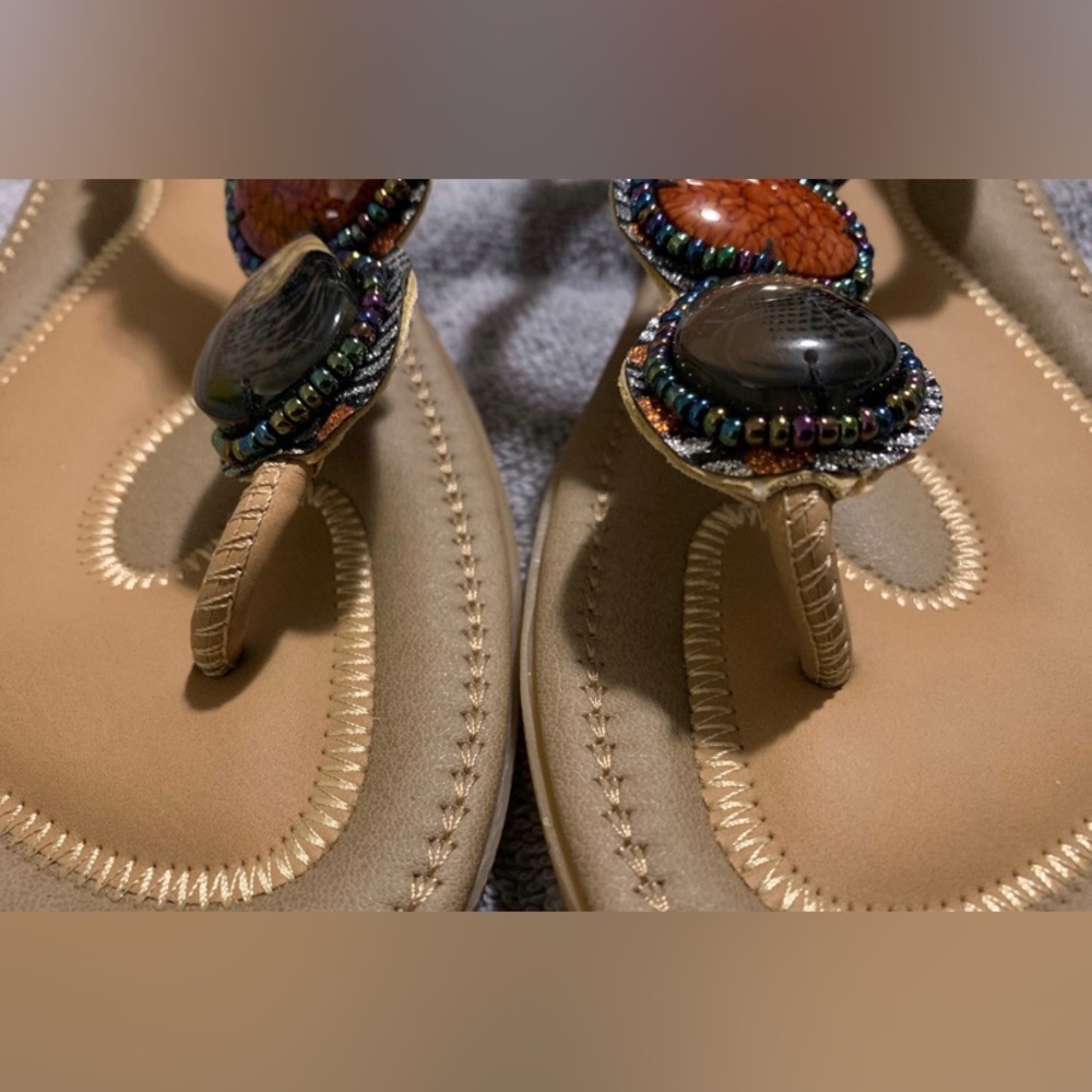 #S703 - SIKETU Boho Beige + Faux Jewel Stone Flat Sandals, Womens Size 8M (US) - Picture 6 of 15